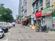 御营坝主商圈曼哈顿1楼临街52平带租约出售150万