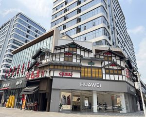 急,诚心急售(鸡毛店)年租25万,成熟临街,停车方便,证齐全