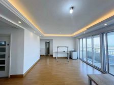 雅苑大平层,超大阳台,一线江景,楼层好,全天采光