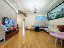 新上好房!爱琴海对面,板式洋房,龙湖物业,出门公交站