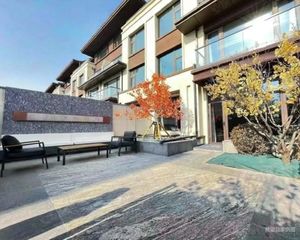 近西三环 中铁建开发 青龙湖大产权现房别墅 下叠大挑空有花院
