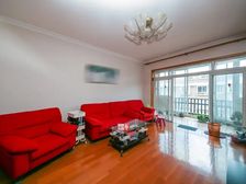 一梯两户,南北通透,近地铁,精装修,价格好谈,房型正气