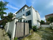 优品道广场旁【独栋别墅带200平花园】可装电梯,实得500平