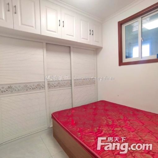  �����̵ع��ʻ�������һ�� ���ݸ߲� 2000Ԫ/�� 