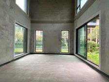 690万元 金科九曲河 合院端户 单层150 带3车库