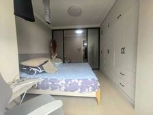 来来来看,业主花了心思,精装修一房两厅,品牌家具家电