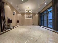 龙湖蓝湖郡东岸 4室2厅4卫 精装修 390万元