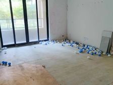 采光良好的一楼清水四房 可以做 室超市