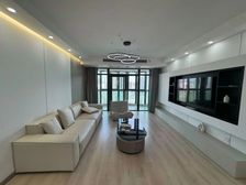 笋盘新上 徐家汇核心烫金地段 临地铁 附赠产权车位 送装修