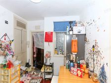 一梯两户,主卧朝南,卫生间全明,交通便利,近商圈,居家装修,