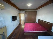 宝山三村,宝山体育馆,一梯四户,大两房,交通便利,居家装修!