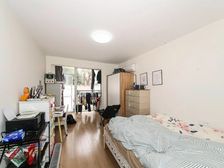 宝山三村 一楼送花园 精装可拎包入住 南北两房 你我不相干