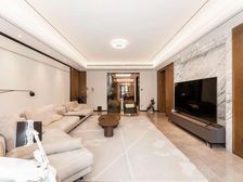 南北通透 中间楼层采光好 精装可拎包入品房 带电梯