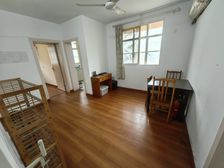 龙柏七村 公园小区 近10号线400米 低楼层三房 配套完善