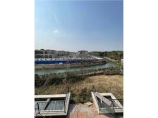 手慢无2023年底972平毛坯独栋临河御品园林4期南加州风格