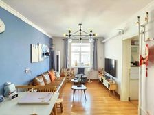 育英(南上山)精装电梯房,南北通透,随买随上学。