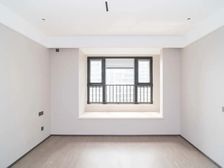 万科瑧湾汇 精装交付没住过 随时看 着急卖 可大刀