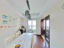 御桥 电梯房 临地铁 购物方便 高绿化 精装修 交通便捷