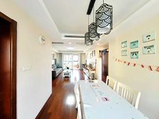 御桥 电梯房 临地铁 购物方便 高绿化 精装修 交通便捷