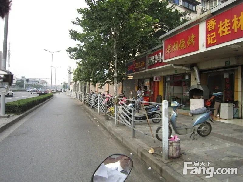 小区相关图