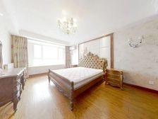 育英经十一路 无记录二楼 大院停车 带地下室 一梯一户