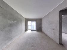 爱琴半岛 3室2厅2卫 108㎡中高层南向 看园内