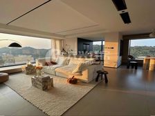 建在花园里的房子,朝南大两房,边套全明,价格看中还能谈!!!