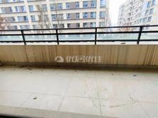 精装 4室 电梯房 融信海月平湖 99平 楼层好 视野无遮挡