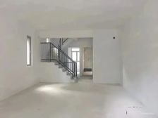 现在只要320万 买海逸豪庭近湖边小别墅 送双车位 双花园