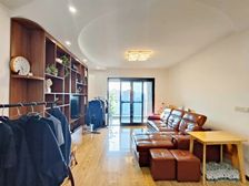 双轻轨 双S包 精装大四房 急售 全中庭 随时看房