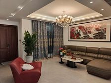 绿洲湾8号精装修联排中户,好位置,诚心出售价格可议