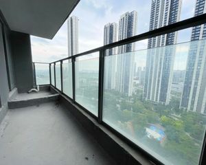 天鹅堡一期 毛坯 高层 4房 望花园 安静 好价