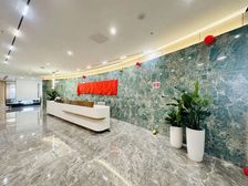 福田中心CBD,豪装1000平,户型方正,近地鉄口,高层出租