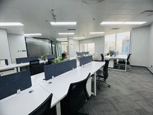 京汇大厦 东南向 精装1+18个工位 一价全含 特价