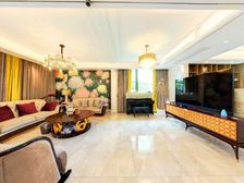 世茂铜雀台 5室2厅3卫 豪华装修 3648万元