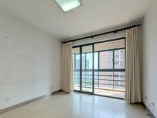 内环边,电梯房 三开间朝南,房龄新,配套齐全 地铁近