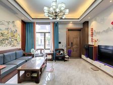 豪华装修别墅 中泰上境 6个房间 大花园 停车方便