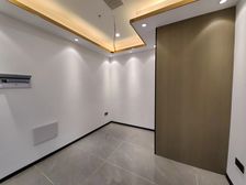 赣江畔保利写字楼 278平精装带家具 一线看江价格美丽 急租
