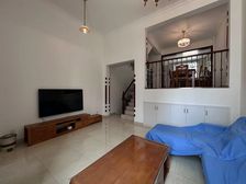 中铁琥珀湾 联排别墅 175米158万 房主豪华装修拎包入住