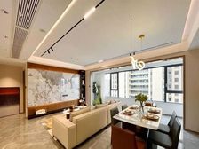 星光城 诚心出售 送车位送家私家电 价格可谈 包税南向