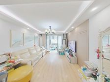 飞机户型,带车位,花园位置,采光无遮挡,南北通透,看房随时。