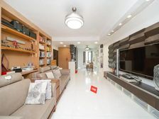 王方晶推荐:香域中央花园,厅出阳台,产权优质,看房方便