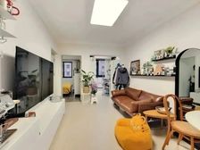 全明格局!!户型方正!!业主急出售大降价!!