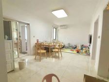 业主急卖(东门福地)一梯两户!精装三年,满五为一,带固定车位