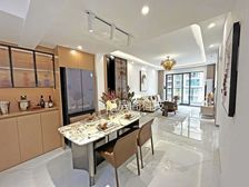 三亚市区迎宾路中段,精装三房,155万,超高性价比。带学区