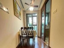 世茂云图新出电梯大三房,满五年,开发商统一精装修,业主急售!