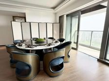 D于市场80万!天际景观!带产权车位!业主全新装修!密码看房