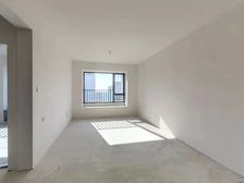 岳阳道书包和耀华书包。直接买直接上