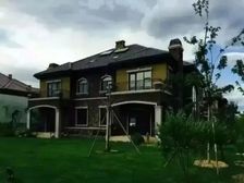 北辰红橡树 双拼东边户 院500 1层老人房 8米挑空客厅