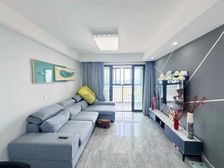 地铁口,香漫雅园小三居 小区新 前排位置 房东急换房,诚心卖